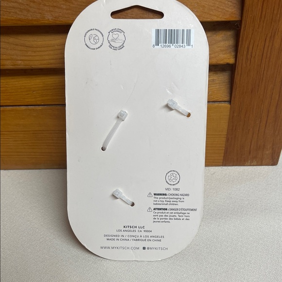 Kitsch Gold Open-Frame Claw Clip - Picture 9 of 12